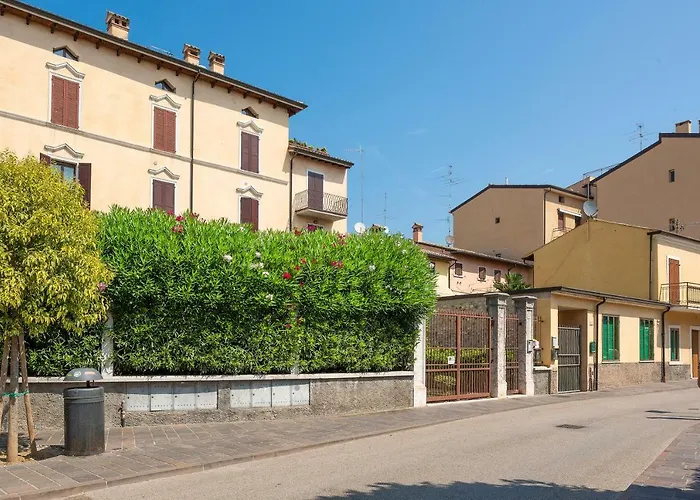 Borgo *